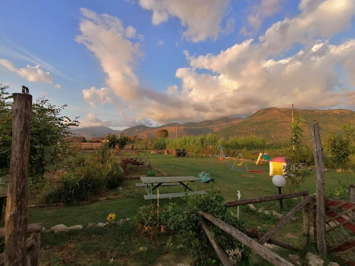 Casale Cavatella Bed & Breakfast Sermoneta Eksteriør bilde