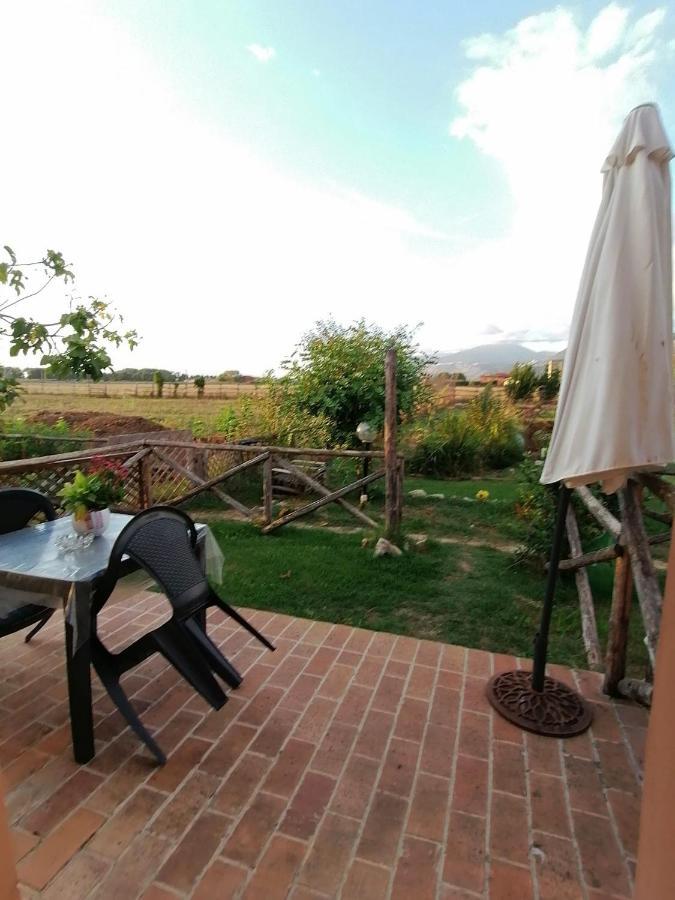 Casale Cavatella Bed & Breakfast Sermoneta Eksteriør bilde