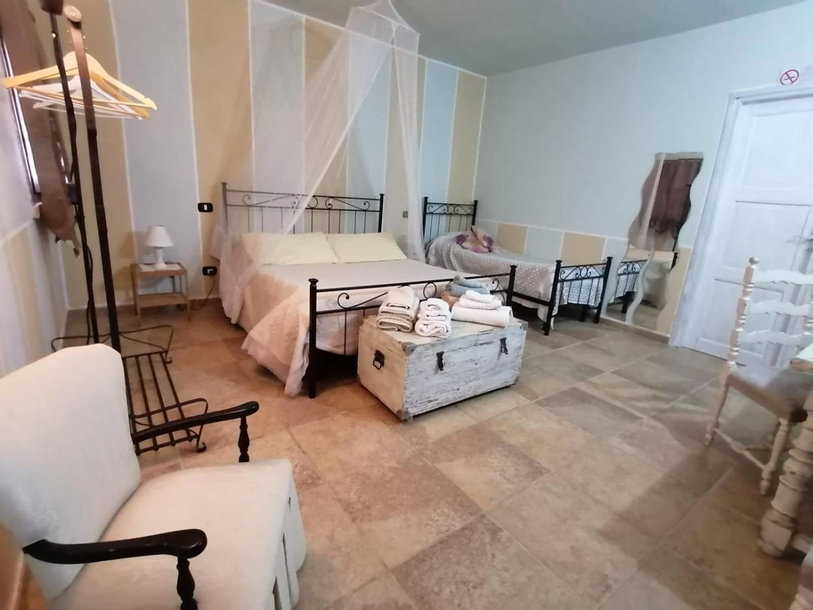 Casale Cavatella Bed & Breakfast Sermoneta Eksteriør bilde