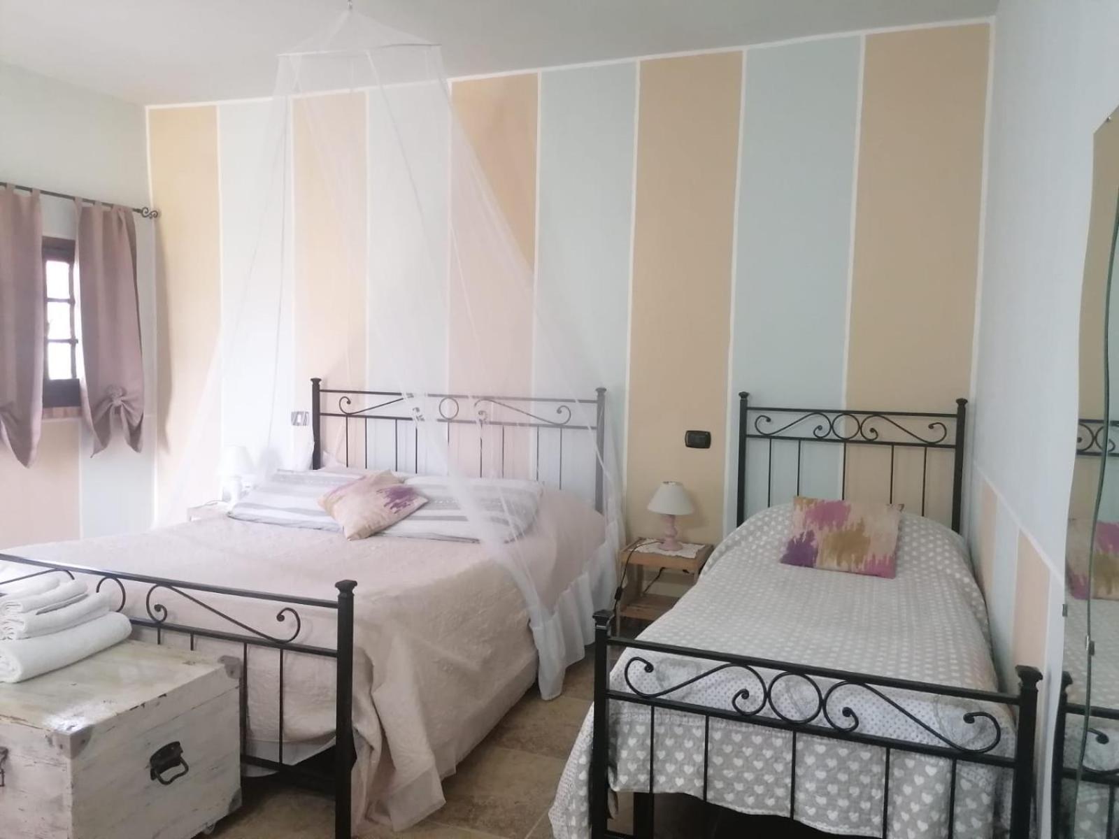 Casale Cavatella Bed & Breakfast Sermoneta Eksteriør bilde