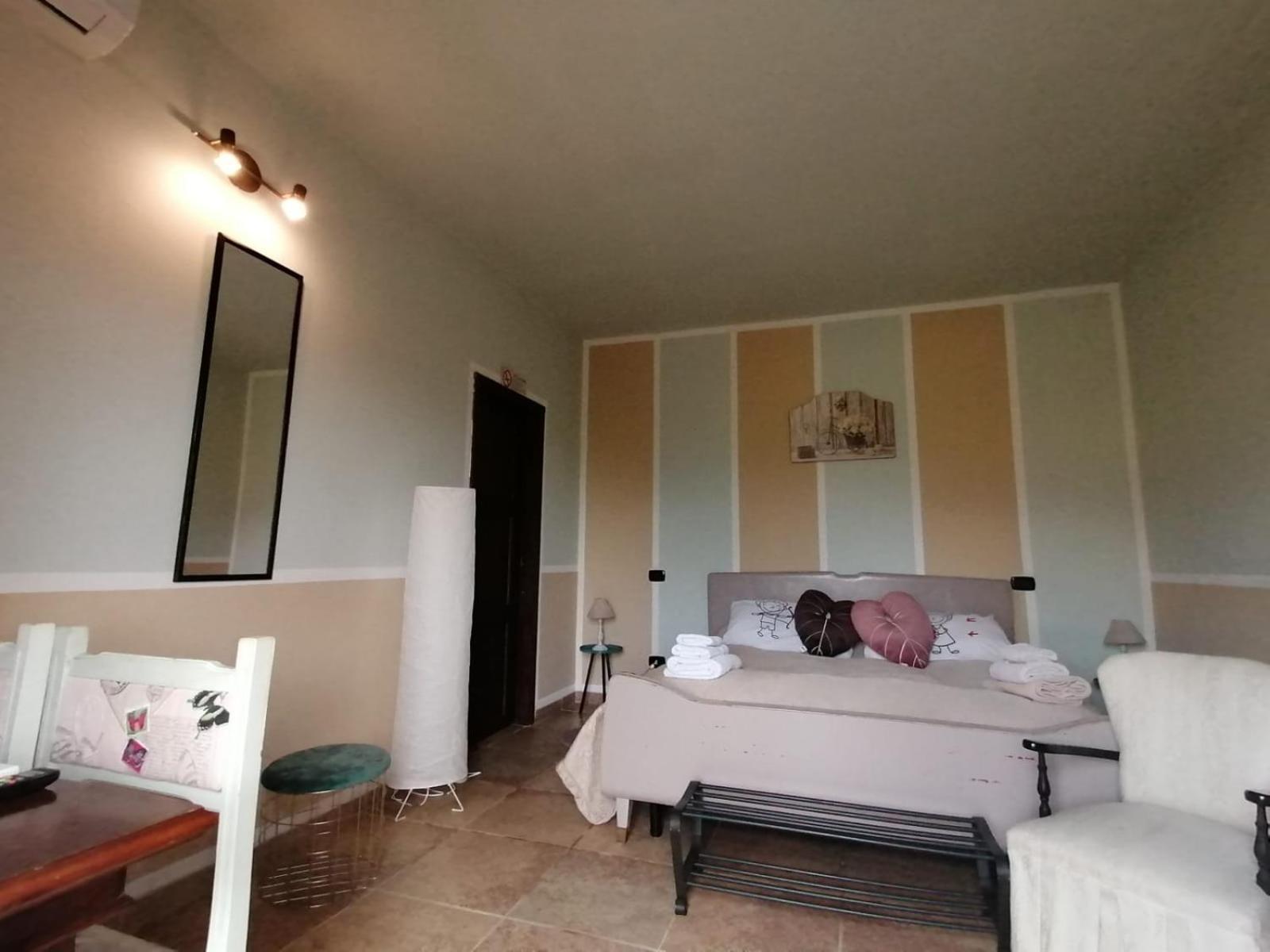 Casale Cavatella Bed & Breakfast Sermoneta Eksteriør bilde