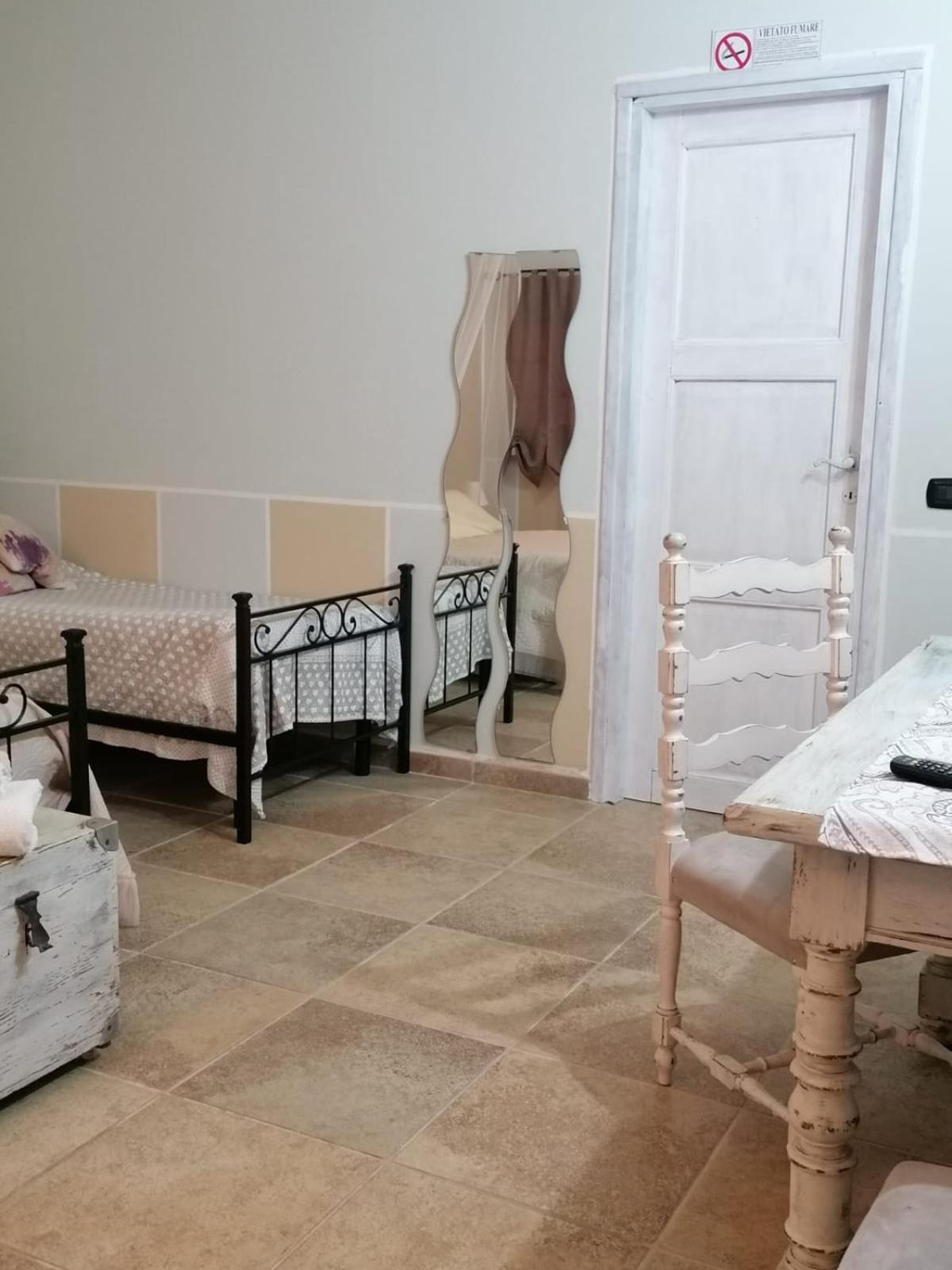 Casale Cavatella Bed & Breakfast Sermoneta Eksteriør bilde