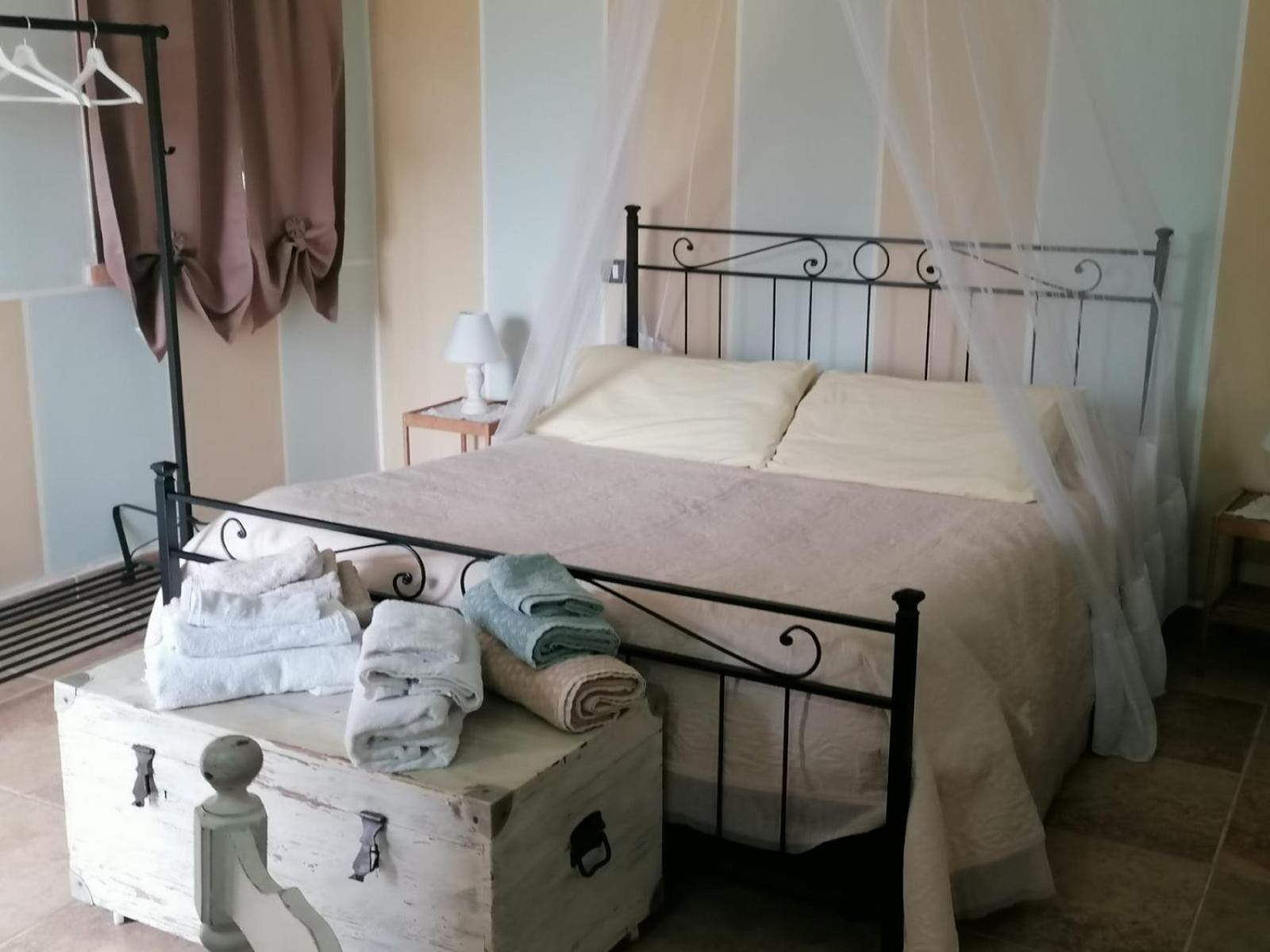 Casale Cavatella Bed & Breakfast Sermoneta Eksteriør bilde